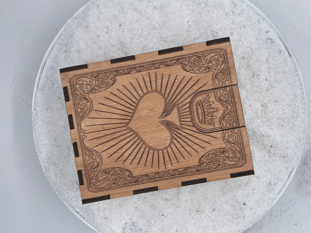 Boîte de rangement pour carte à jouer rectangulaire