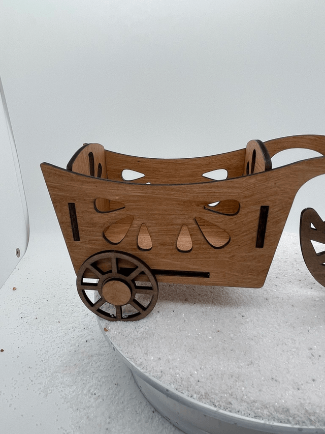 Chariot Pâques pour friandises modèle poussin