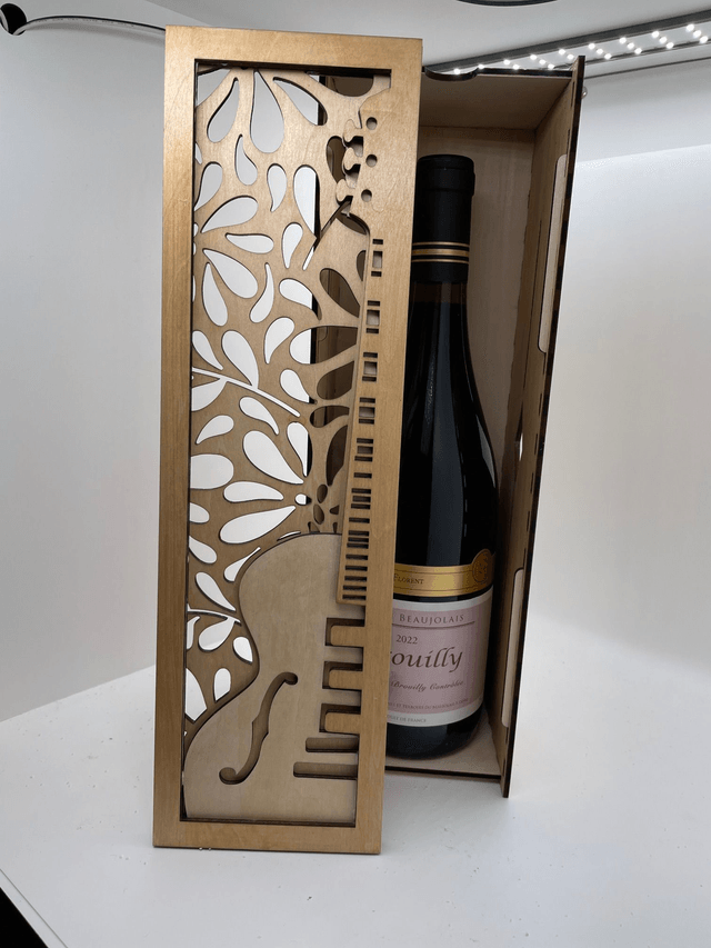 Boîte en bois guitare pour bouteille de vin rouge.