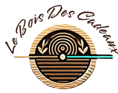 Bienvenue sur notre site, où l’artisanat et l’authenticité se rencontrent pour donner vie à des objets uniques en bois. Nous sommes fiers de vous proposer une sélection d’articles de décoration et de publicité en bois, façonnés à la main en France avec passion et savoir-faire. Chaque pièce est minutieusement travaillée, mettant en valeur la beauté naturelle du bois tout en s’adaptant à vos envies. Grâce à notre service de personnalisation, vous pouvez créer des objets qui reflètent vraiment votre identité ou celle de votre marque. Découvrez notre univers où qualité, créativité et personnalisation se mêlent pour offrir des pièces à la fois élégantes et originales.